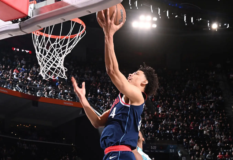 华体会官网-最近一段时间手感不佳，快船锋线新秀还得想办法赶紧找回状态？