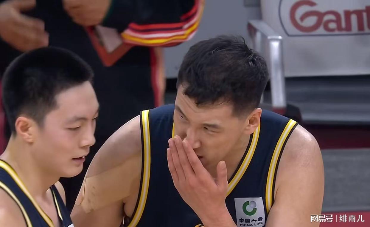 华体会官方入口-交易杨溢？广东后卫线惨遭暴打，没有徐杰真不行！