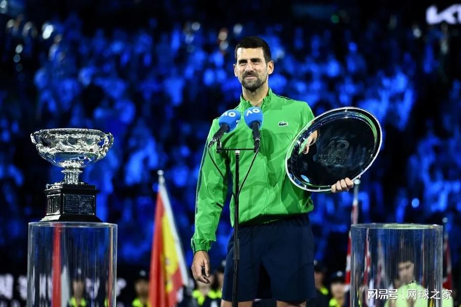 华体会官方网站-德约科维奇解释：为何纳达尔出现在澳网决赛现场让他感觉有点怪