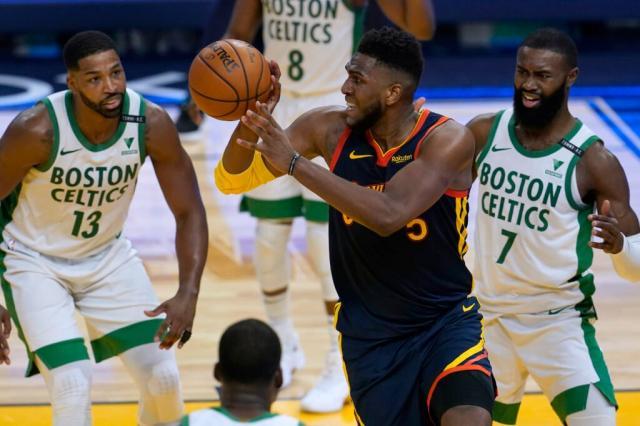 三大中锋全部伤退 被迫回归极致五小勇士再遇困境